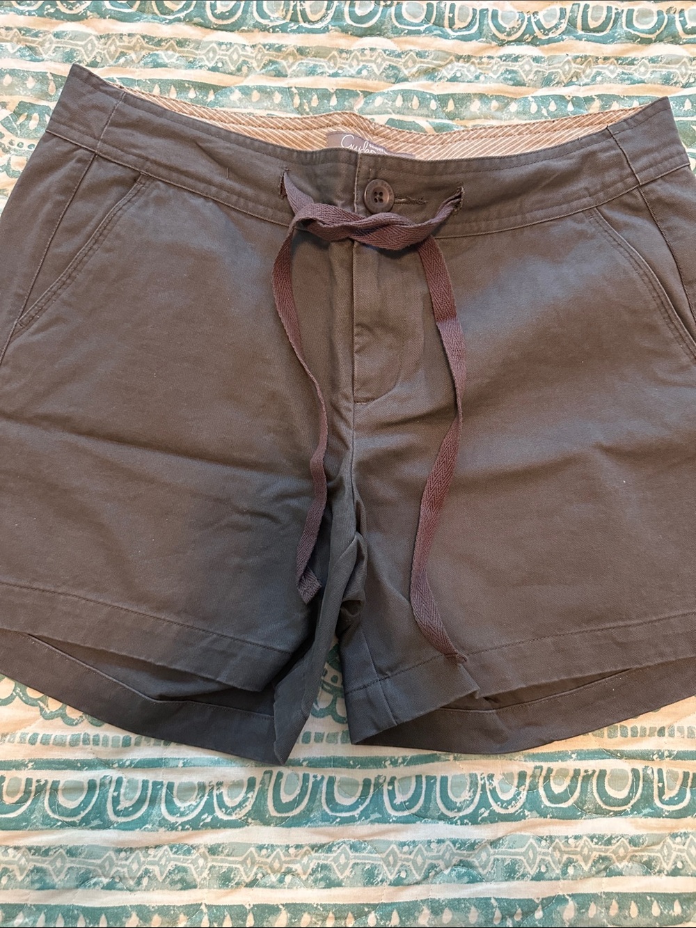 Women’s gray cotton shorts.